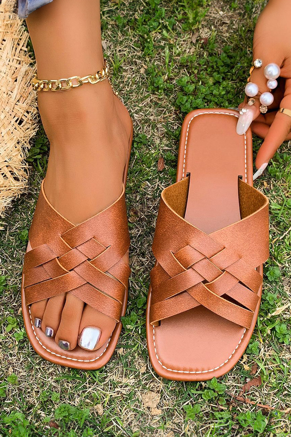 Women’s Shoes & Slippers